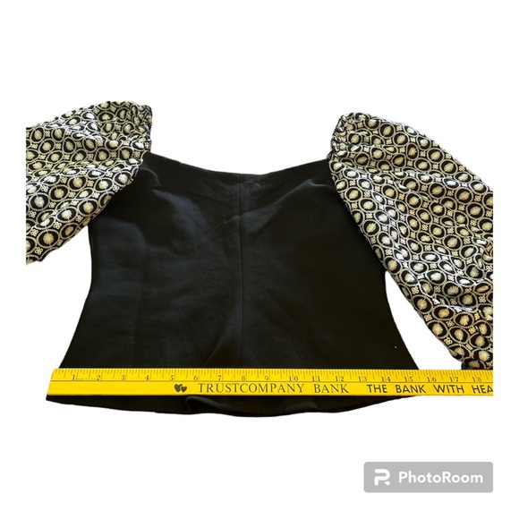 Badgley Mischka b/w top - Picture 9 of 13